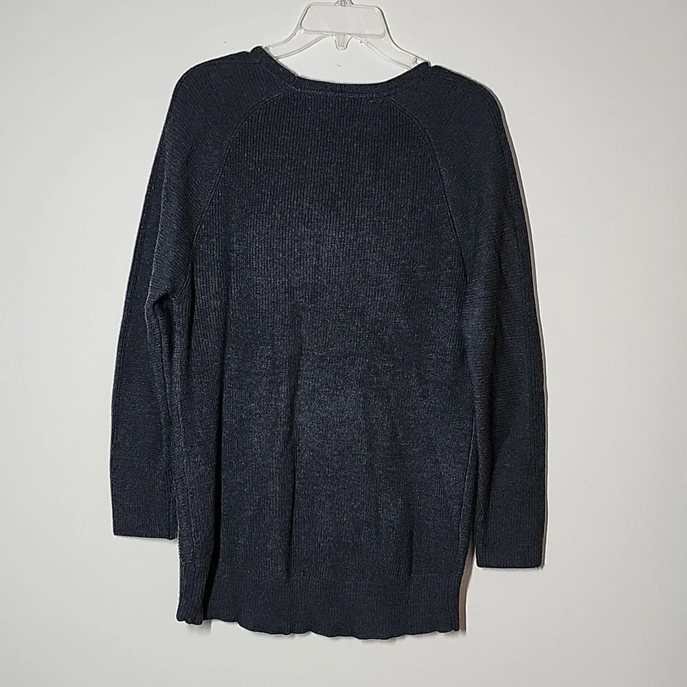 Athleta Merino Wool Deep V Casual Knit Sweater Layering Warm Womens small